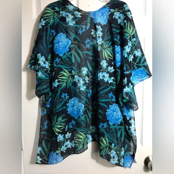 Old Navy Black Floral Sheer Kimono with Blue Blooms XS/L - Picture 4 of 5
